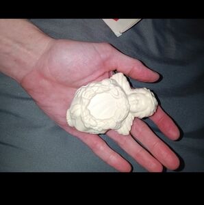 VTG 1998 Avon Vanilla Soft Musk Cupid Soap